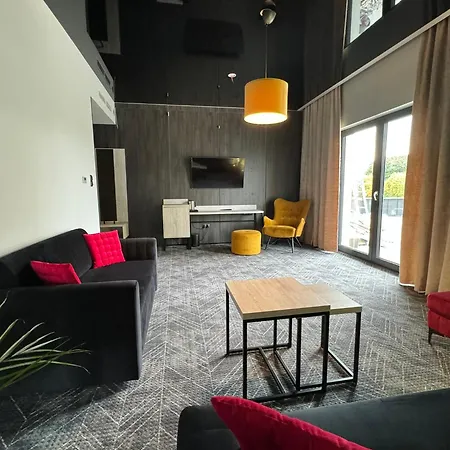 Natural Hotel-ostroda-basen, Na Iii Kondygnacji-pokoje Wellness Z Saunami Aparthotel 3*