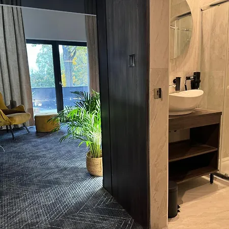 Aparthotel Natural Hotel-ostroda-basen Na Iii Kondygnacji Od Maj 2025 3*