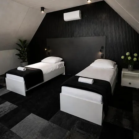 Aparthotel Natural Przy Plazy-ostroda-basen Na Iii Kondygnacji 4*